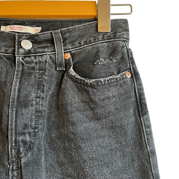 Levi's Premiums Washed Black Denim Wedgie Straight Jeans size 26 Distressed Hole - Picture 7 of 16